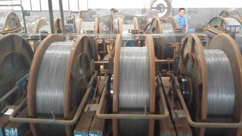 078MM ανοπτημένο χαλύβδινο σύρμα για τα οχήματα που ντύνουν την ομαλή επιφάνεια